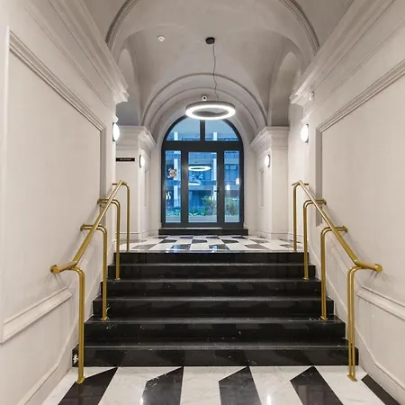 Apartment King Suites With Private Garage *