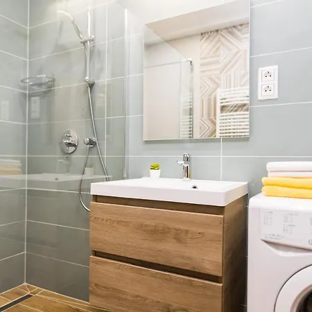 Apartment King Suites With Private Garage Budapest