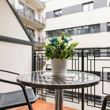 King Suites With Private Garage Διαμέρισμα *