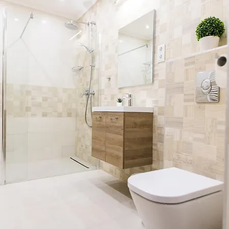 King Suites With Private Garage Διαμέρισμα *