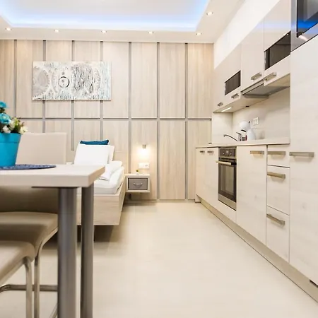 Διαμέρισμα King Suites With Private Garage Βουδαπέστη