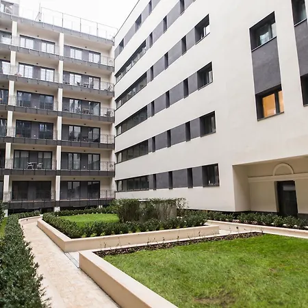King Suites With Private Garage Διαμέρισμα