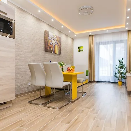 Διαμέρισμα King Suites With Private Garage *
