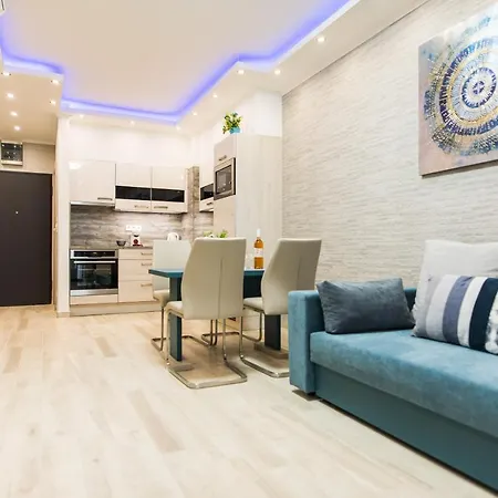 Διαμέρισμα King Suites With Private Garage *